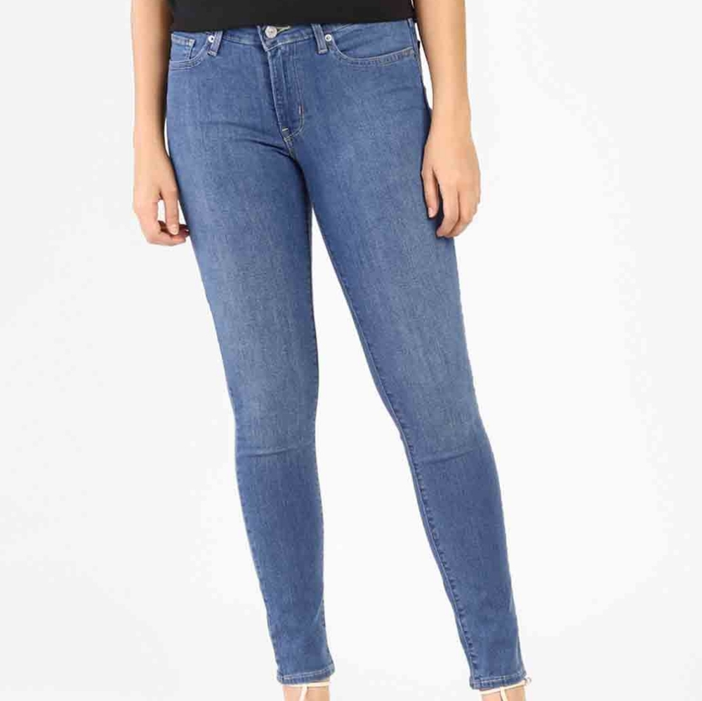 711 levi's skinny ankle